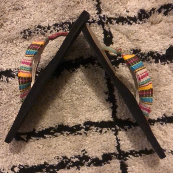 Mossimo flip flops - Picture 4 of 5